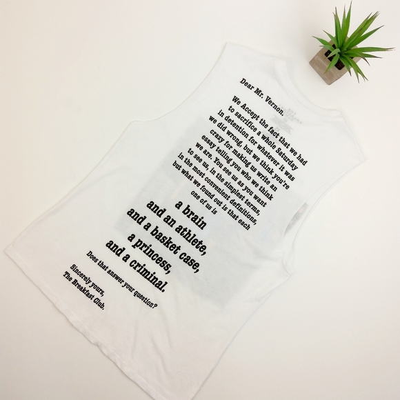 Breakfast Club Graphic Top Size XS - Picture 4 of 5